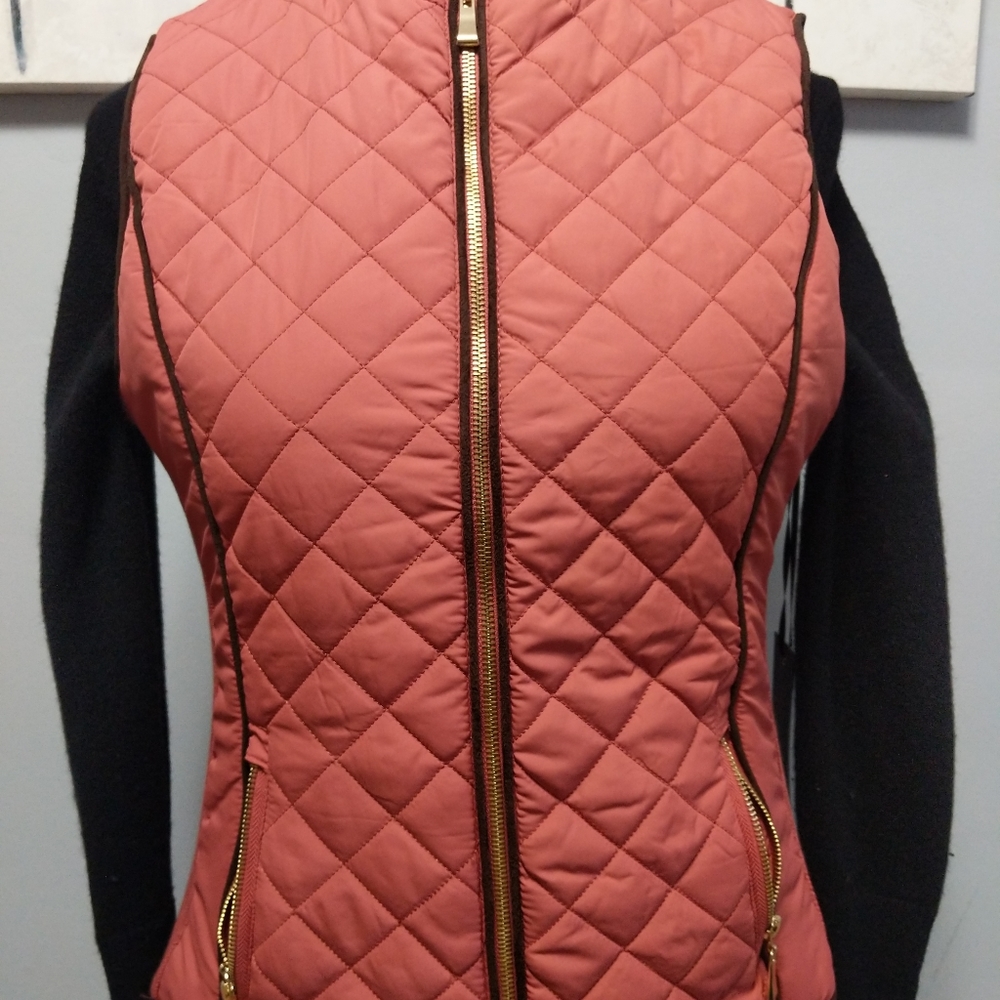 Vest - Picture 3 of 6